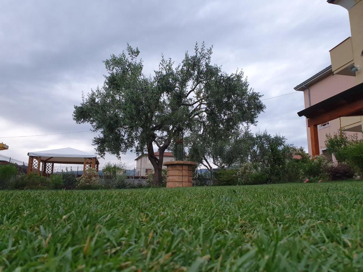 グレッツァーナ Bb Il Cippo Bed & Breakfast エクステリア 写真