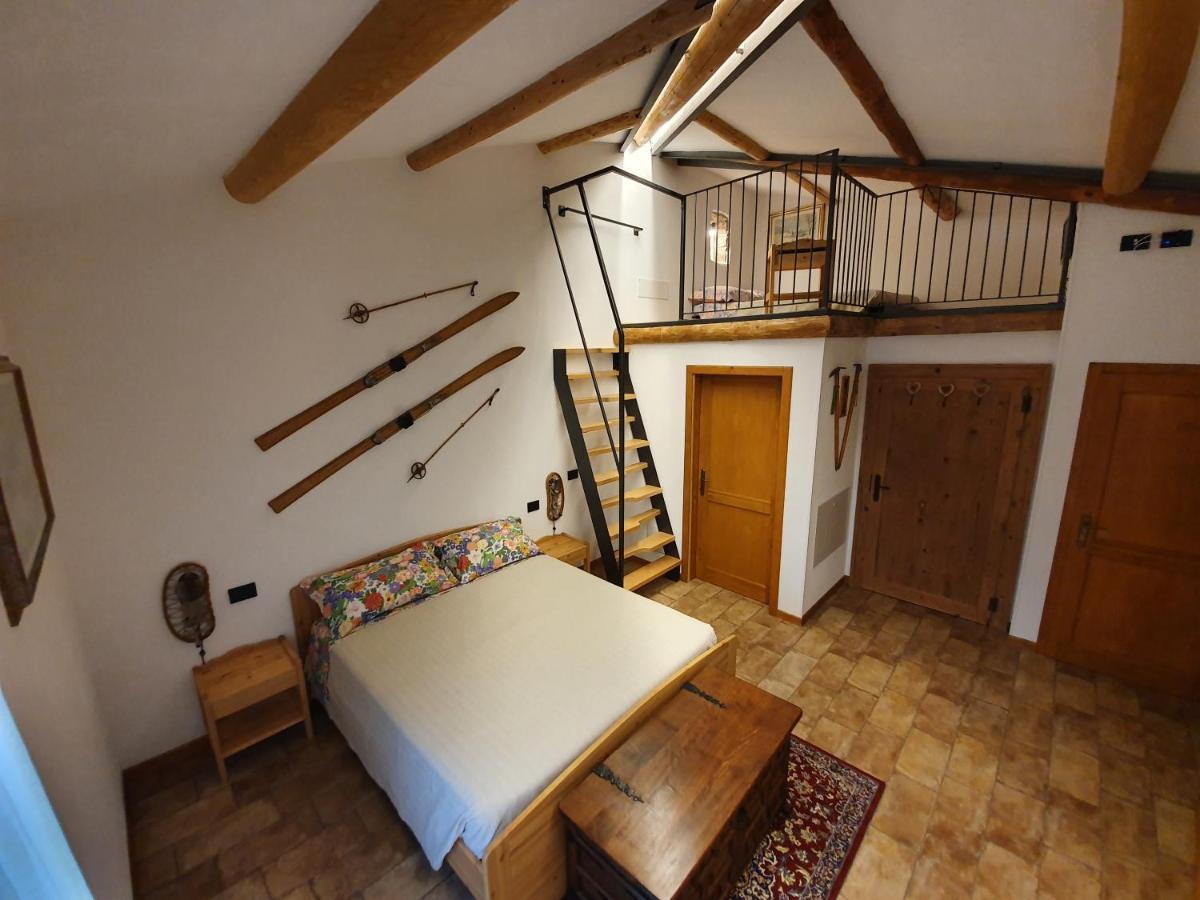 グレッツァーナ Bb Il Cippo Bed & Breakfast エクステリア 写真
