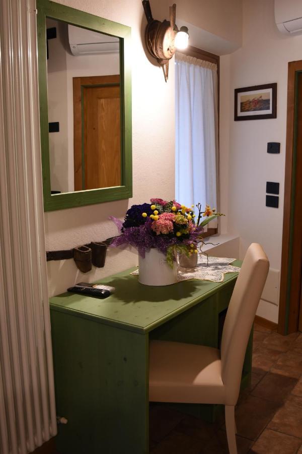 グレッツァーナ Bb Il Cippo Bed & Breakfast エクステリア 写真
